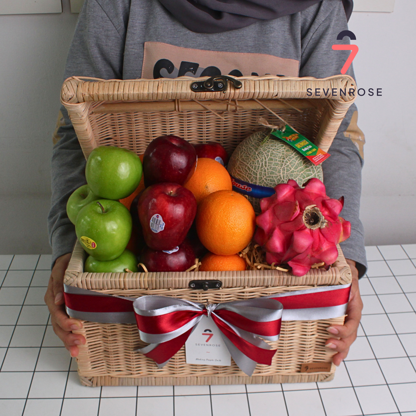 Nameless Fruit Hampers