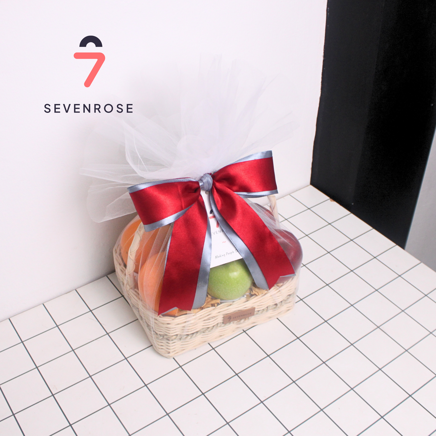 Black and White Hampers