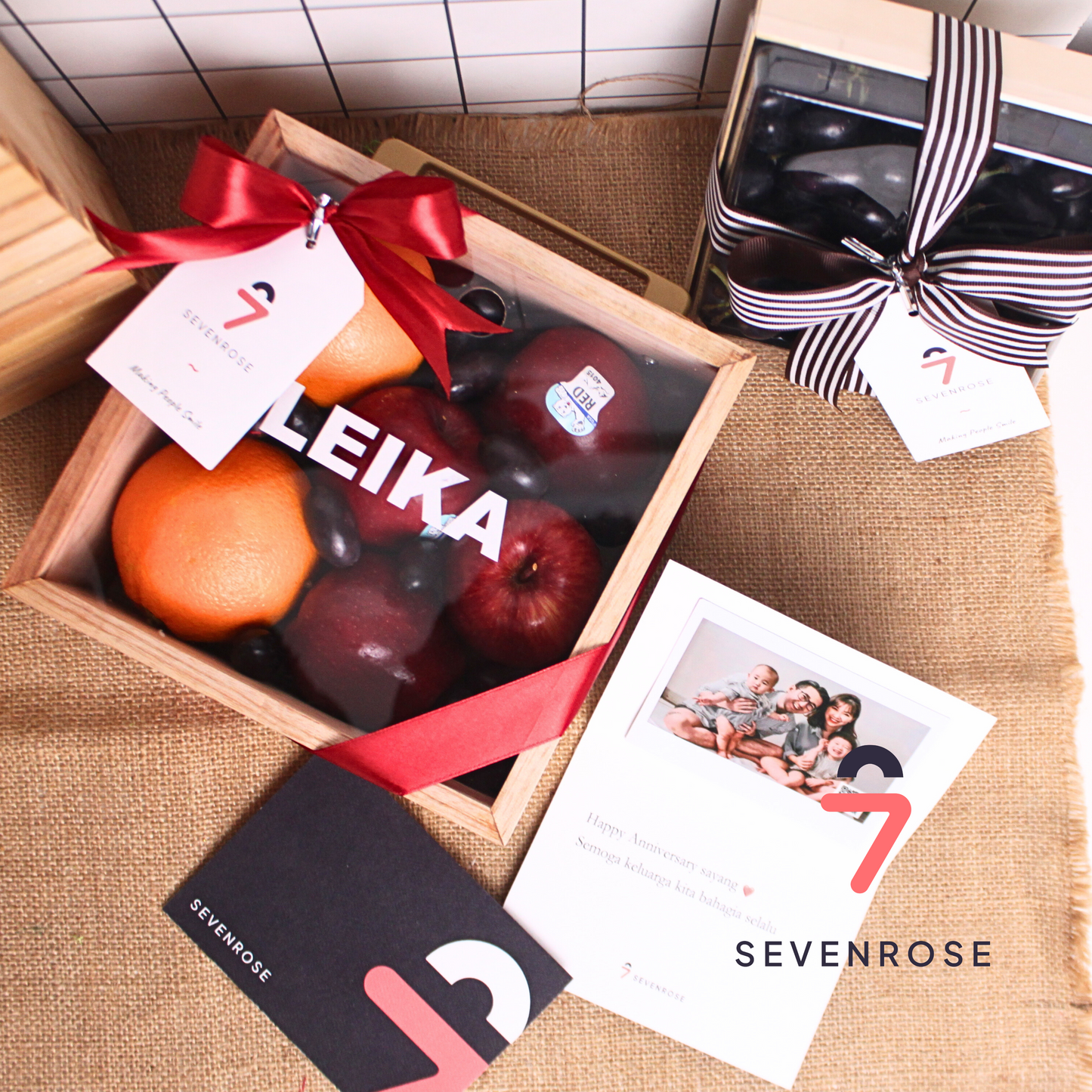 Leika Hampers
