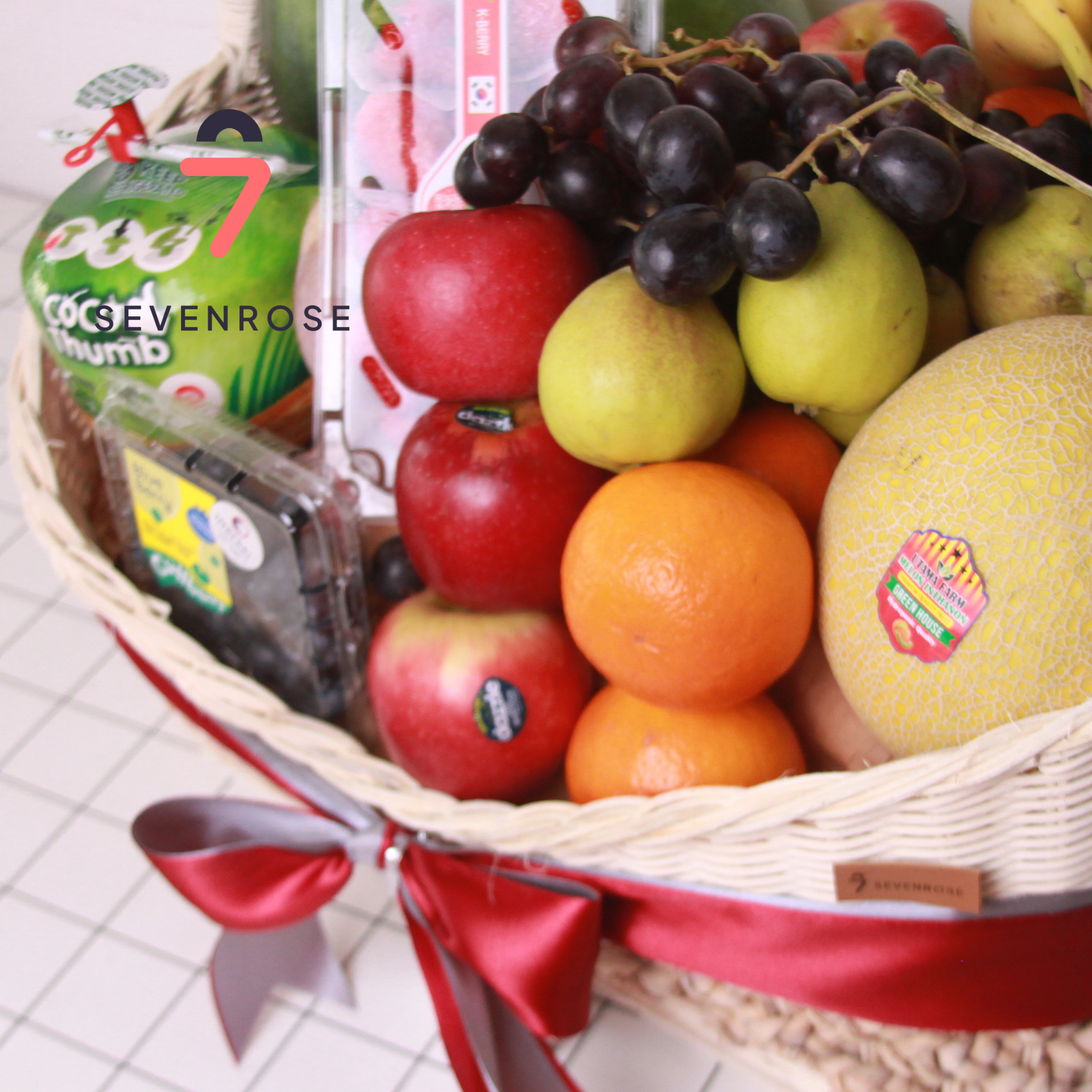 Elegan, Fresh, Fruit Hampers