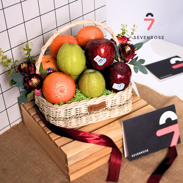 Black and White Hampers