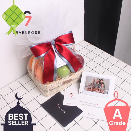 Black and White Hampers