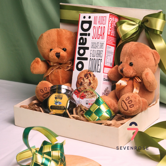 White Vroom Signature Hampers