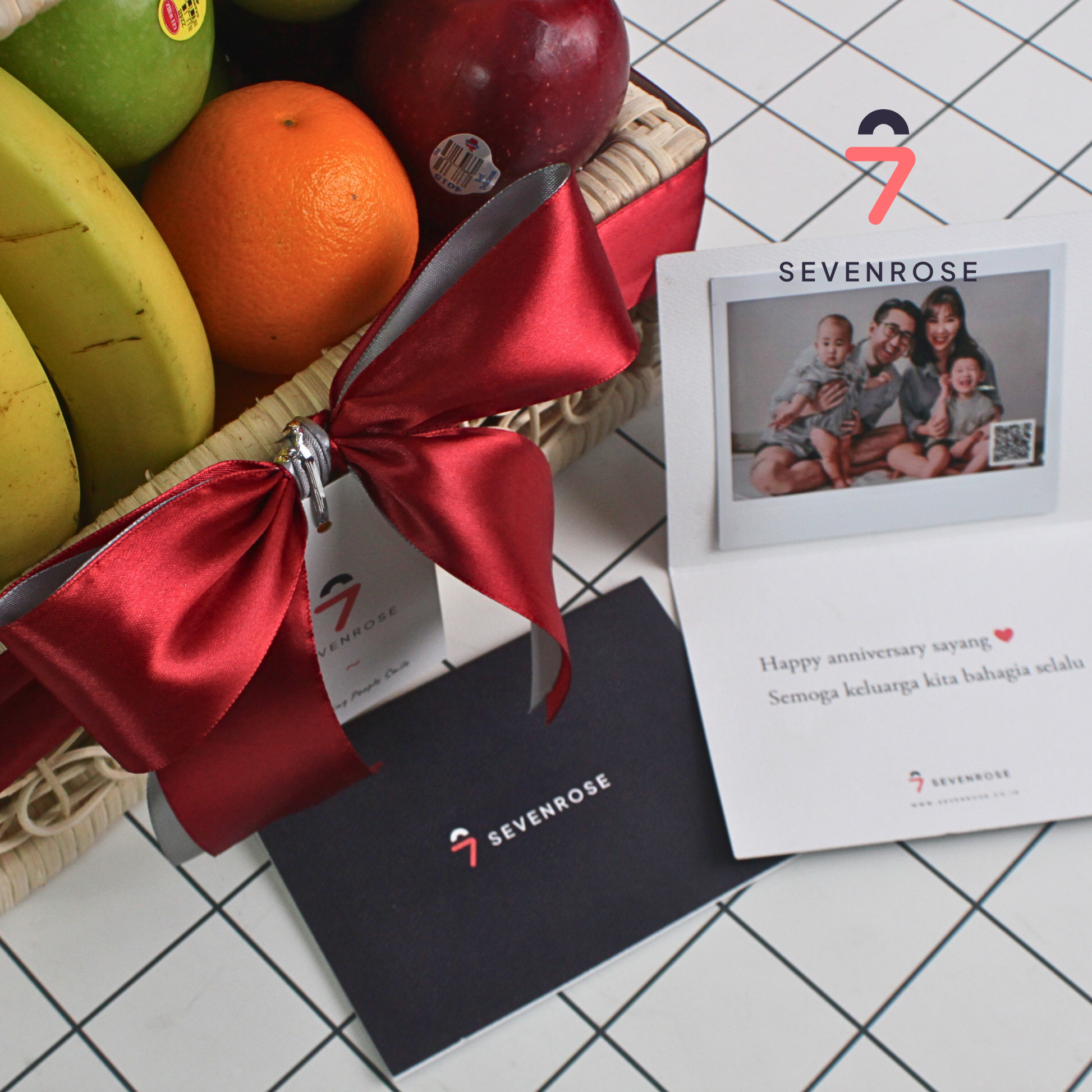 Elegan, Fresh, Fruit Hampers