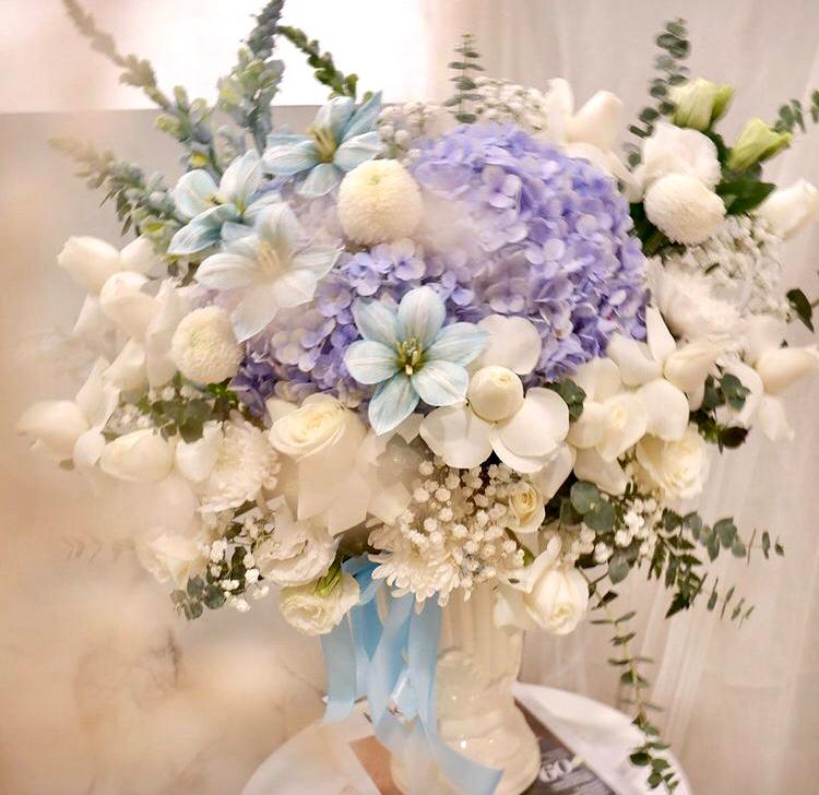 Vase, Baby Breath, Hydrangea