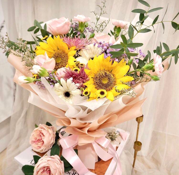 Premium, Fresh Flower, Graduation